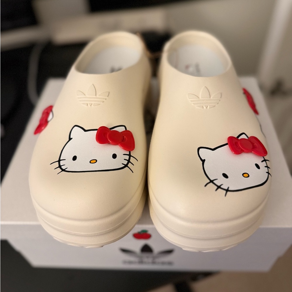 ADIDAS x HELLO KITTY Adifom Stan Smith Mule Core Off White Women Sizes 9 - New